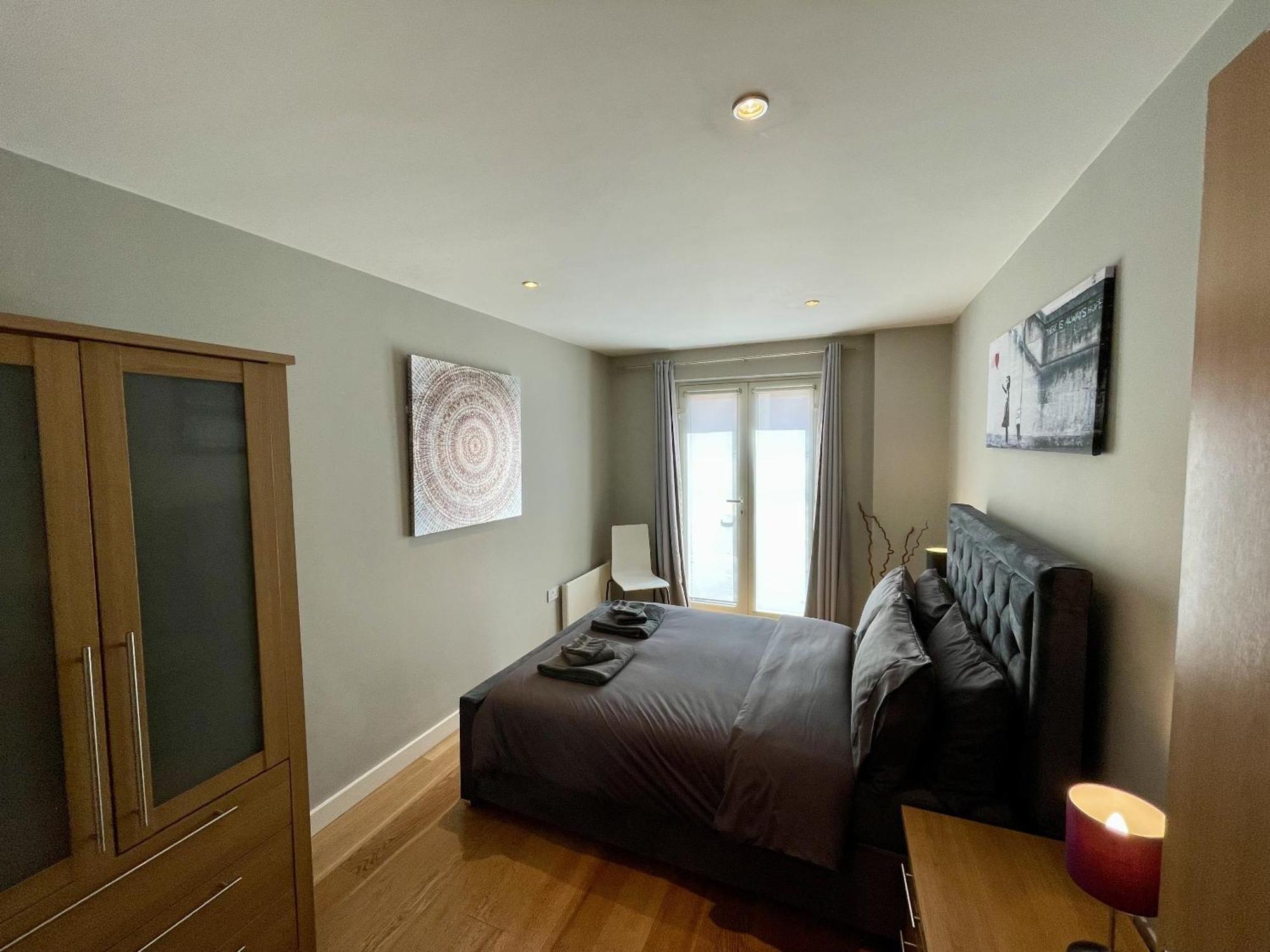 Stunning 2-Bed Town Centre Apartment - Hosted By Hutch Lifestyle Leamington Spa Eksteriør bilde