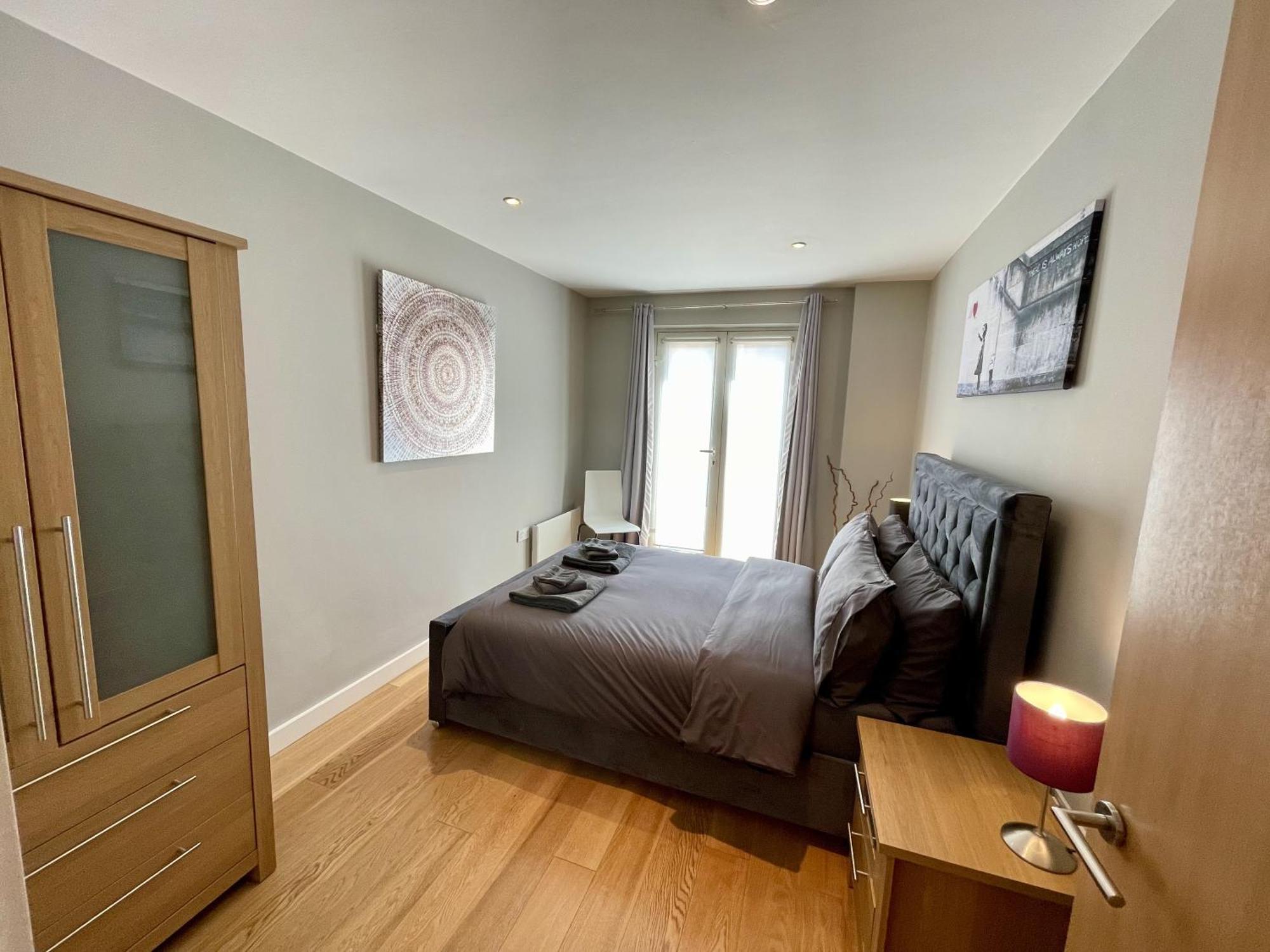 Stunning 2-Bed Town Centre Apartment - Hosted By Hutch Lifestyle Leamington Spa Eksteriør bilde